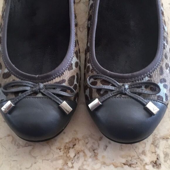 Camo Hair Calf Vionic Ballet Flats - Picture 2 of 8